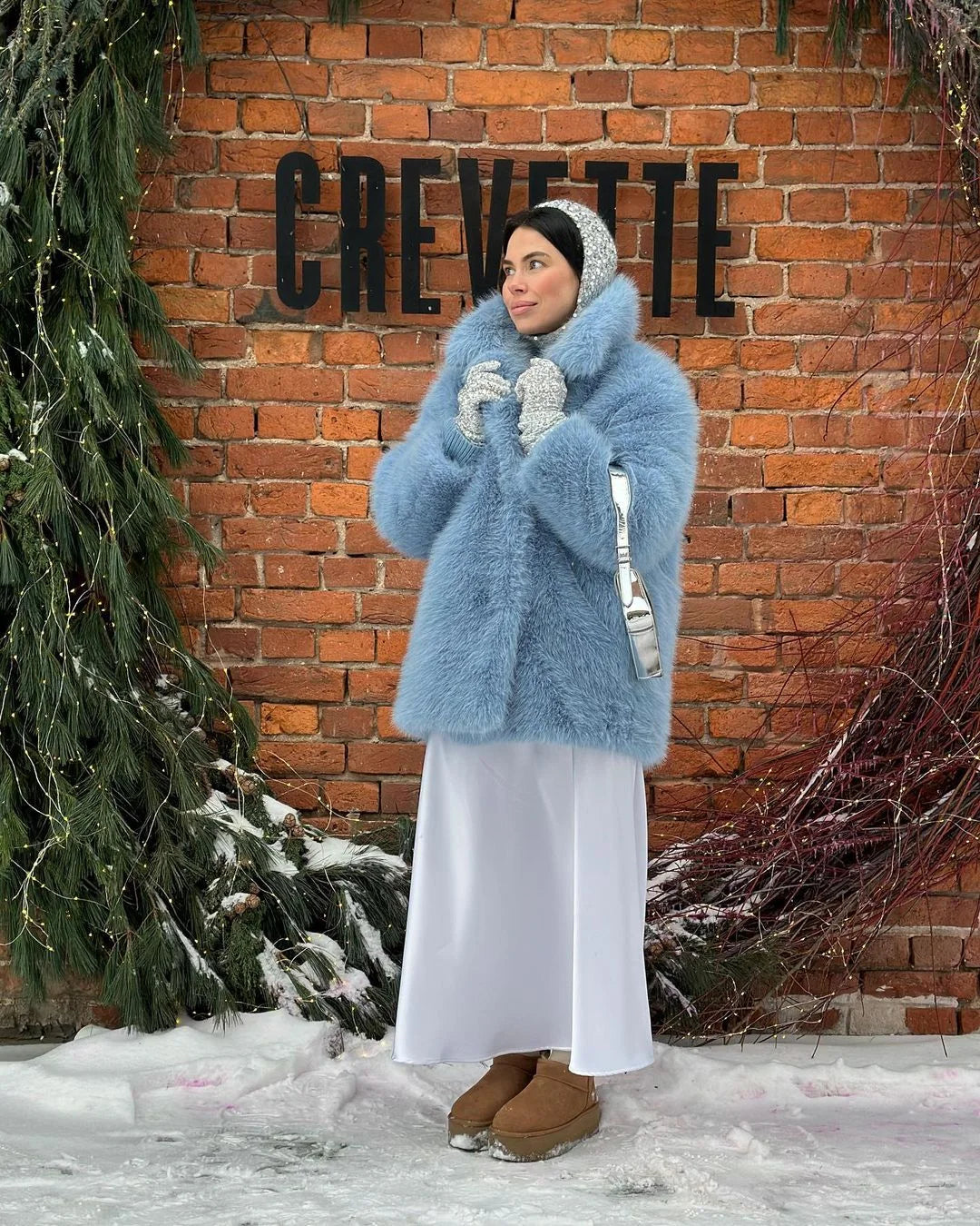 Mid-Length Women's Fur Coat Suit