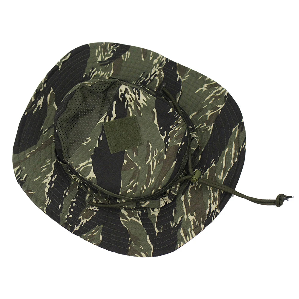 Camouflage Enthusiasts Square Pocket Camo